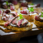 crostini van flanksteak